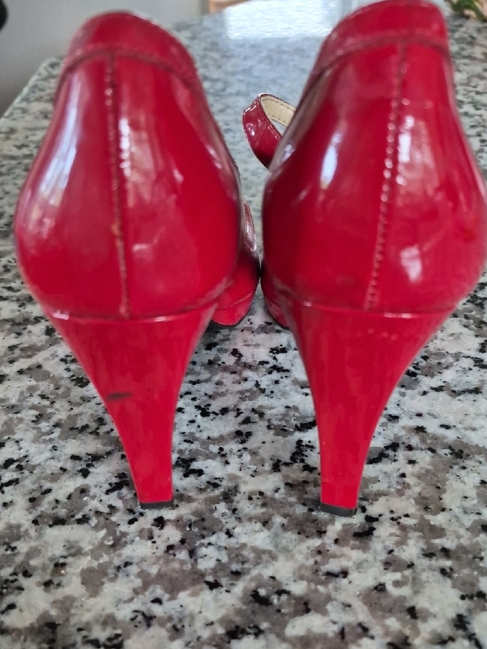 Red Heels - Picture 3 of 4